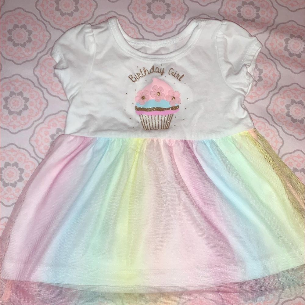 Carter’s cupcake dress 🌈Bundle: 3 for 25